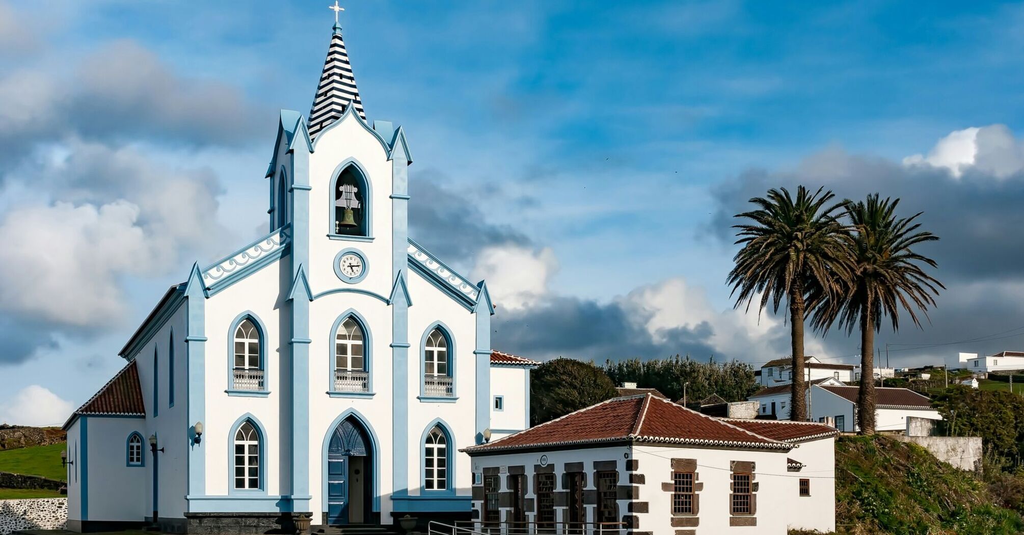 Investments in Azores: tourism